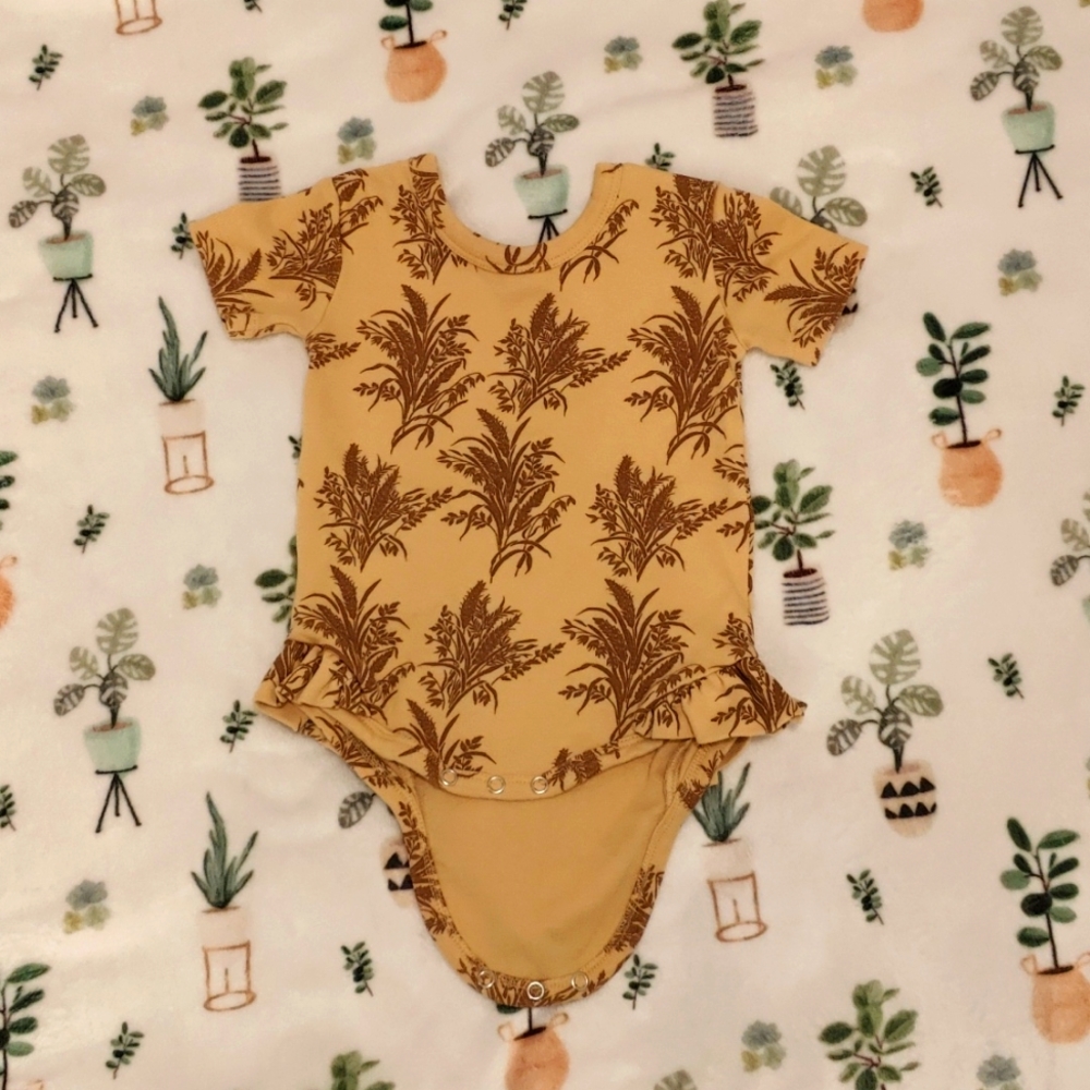 Kate Quinn, Ruffles at legs, 12-18 Months